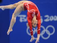 FB体育下载-英超争冠之夜，詹姆斯成为胜负手