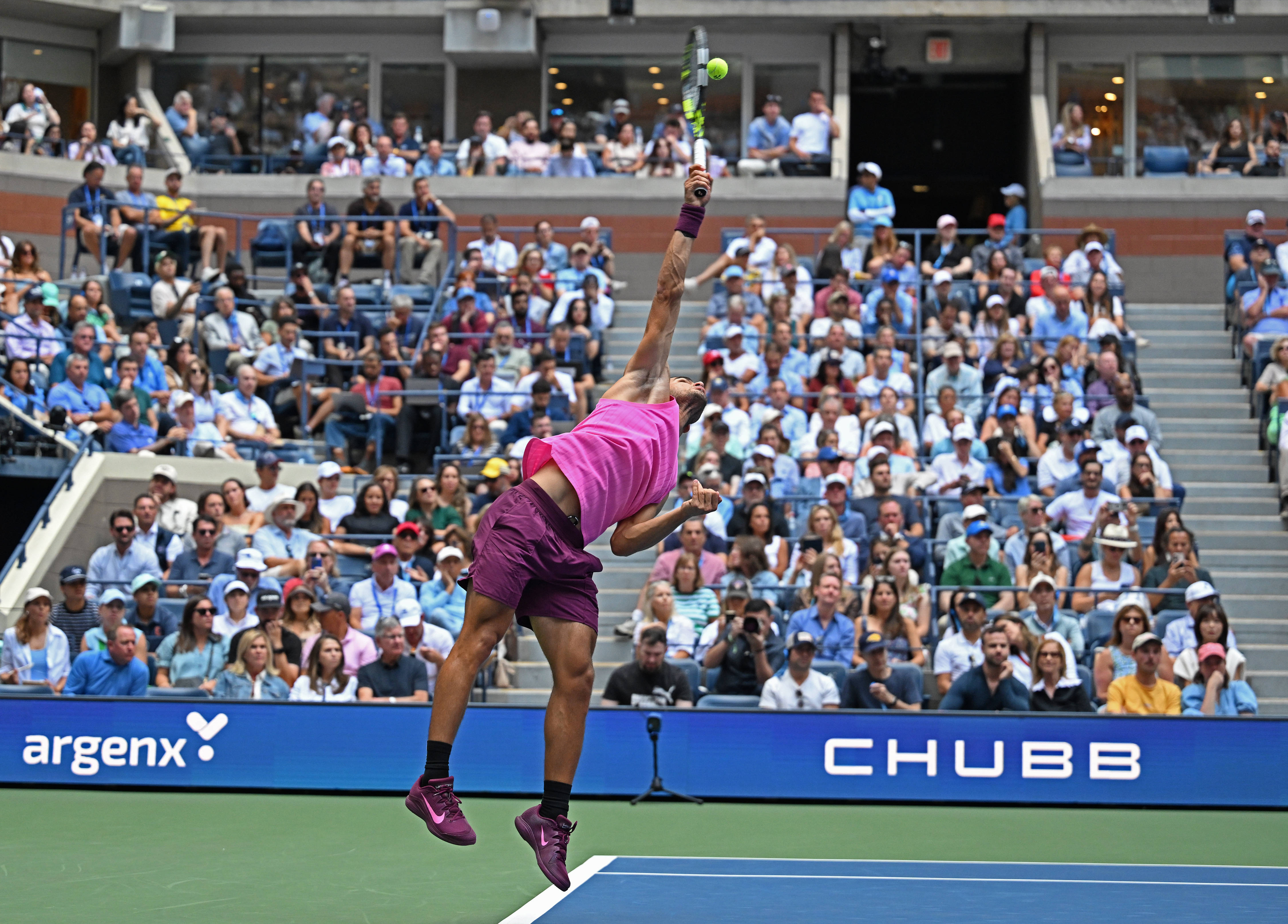 英国网球队碾压法国网球队，阿尔卡拉斯爆发神勇的简单介绍