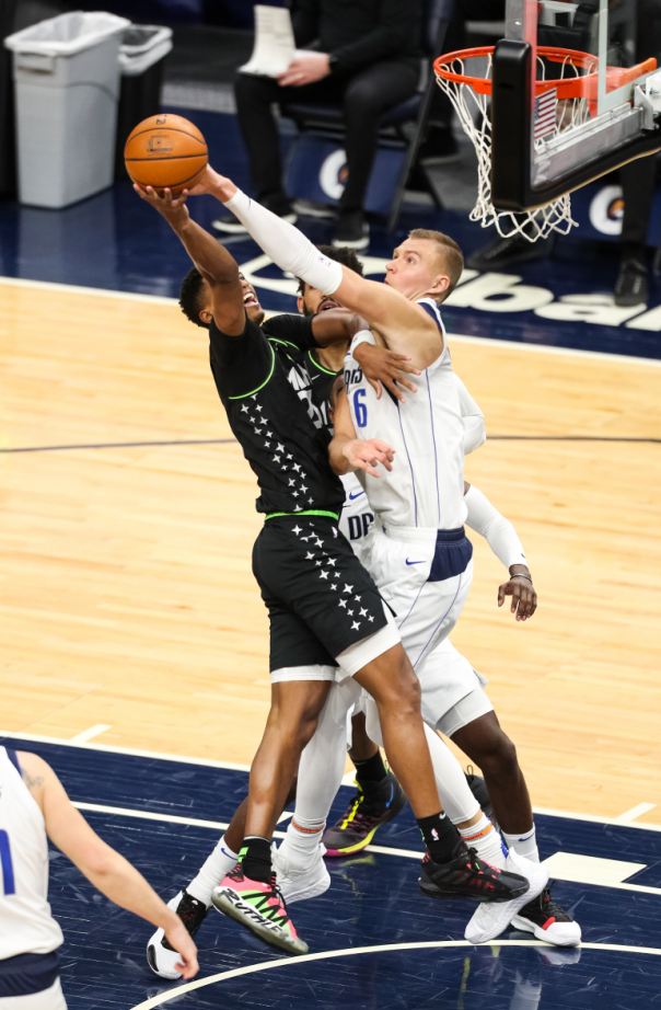 包含阿根廷男篮碾压黄蜂，乔治制霸全场的词条