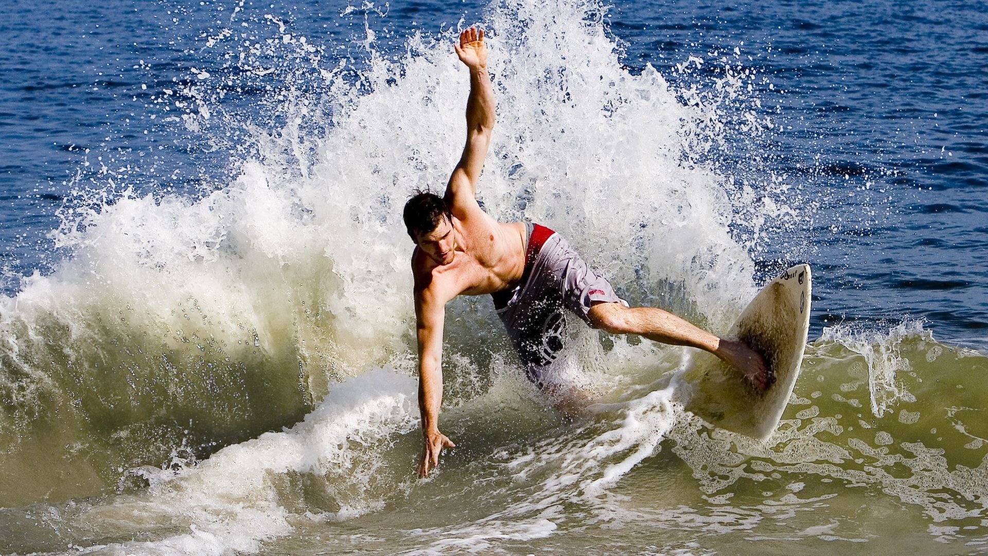 黄蜂碾压开拓者,文班亚马成为关键先生