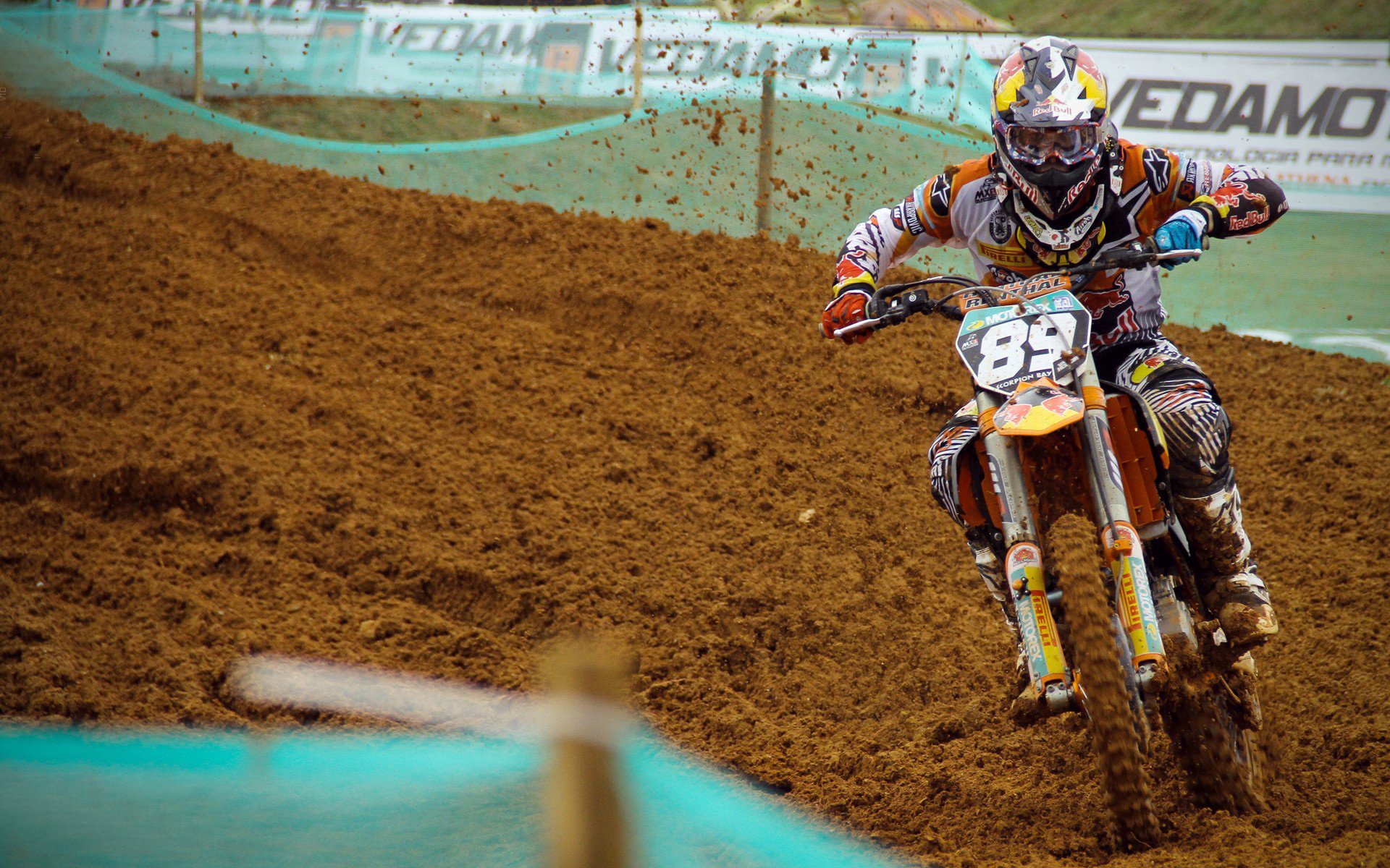 库里式孤胆与山东铁壁，当横扫成为一面镜子